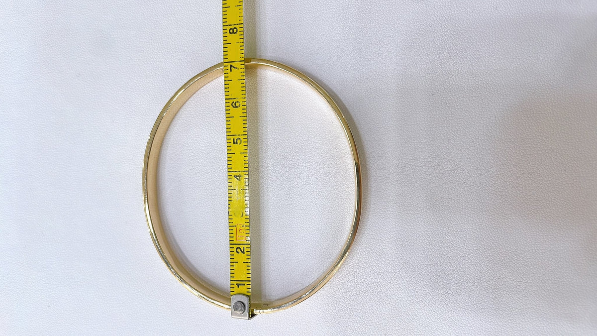 Bracciale rigido a vite in oro 18K