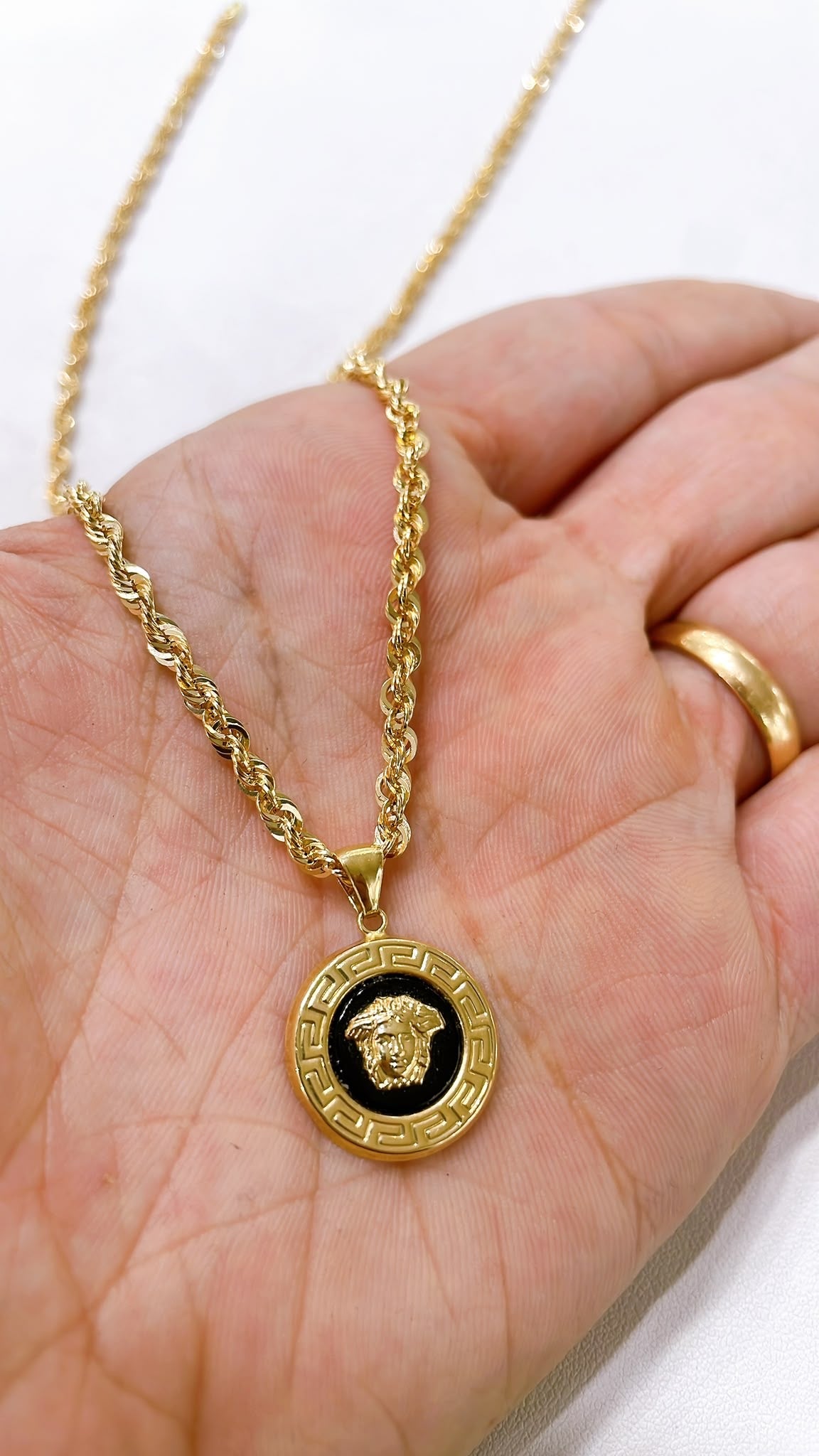 18K Yellow Gold Testa di Medusa Pendant with Black Onyx
