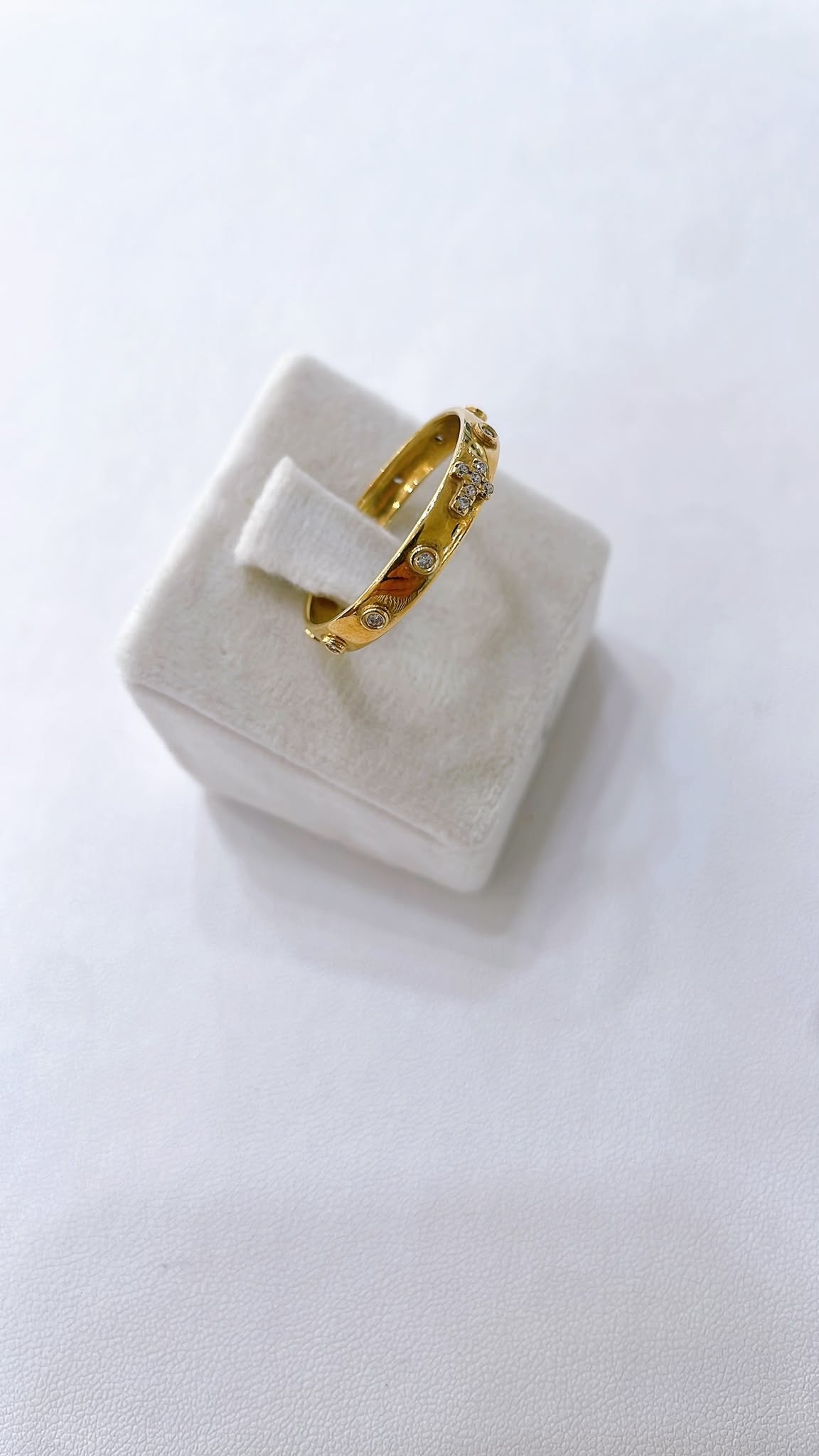 18K Gold Rosary Ring with White Zirconia