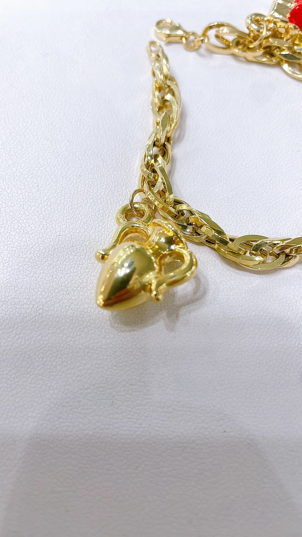 Bracciale a catena con charme in oro 18 kt - dettaglio 5