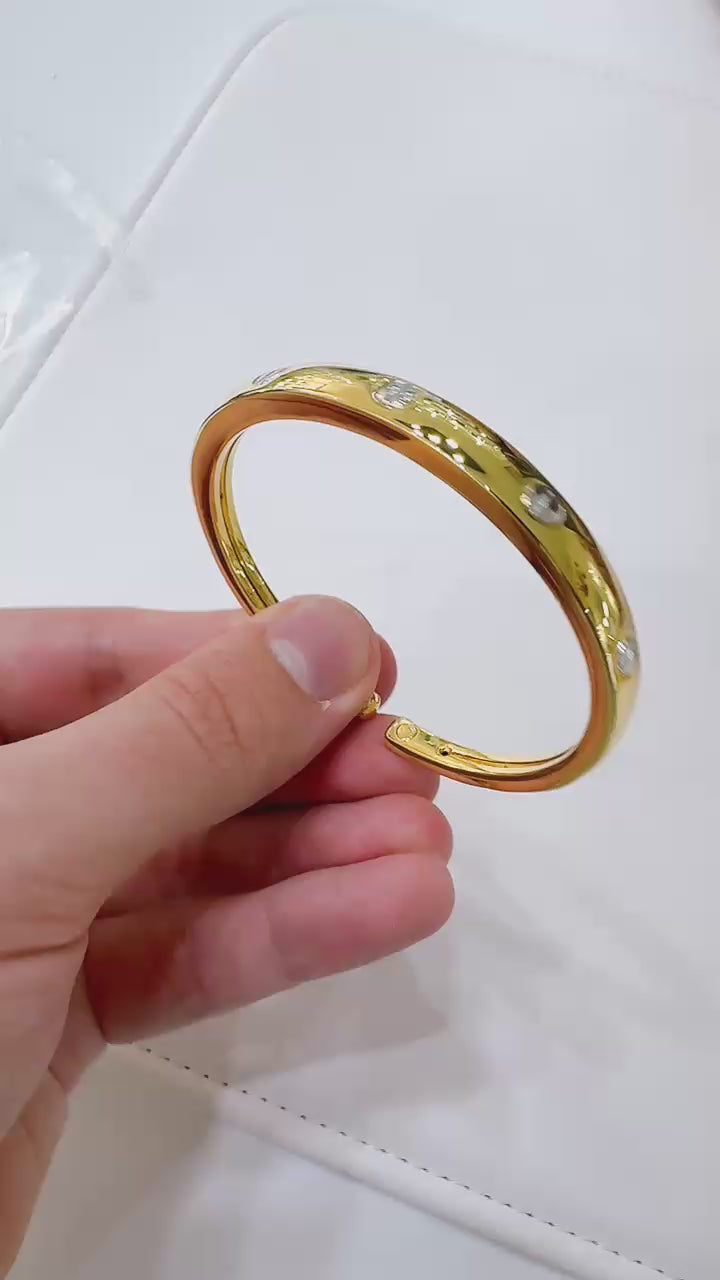 18K Gold Women’s Rigid Twist Bracelet | Yellow Gold